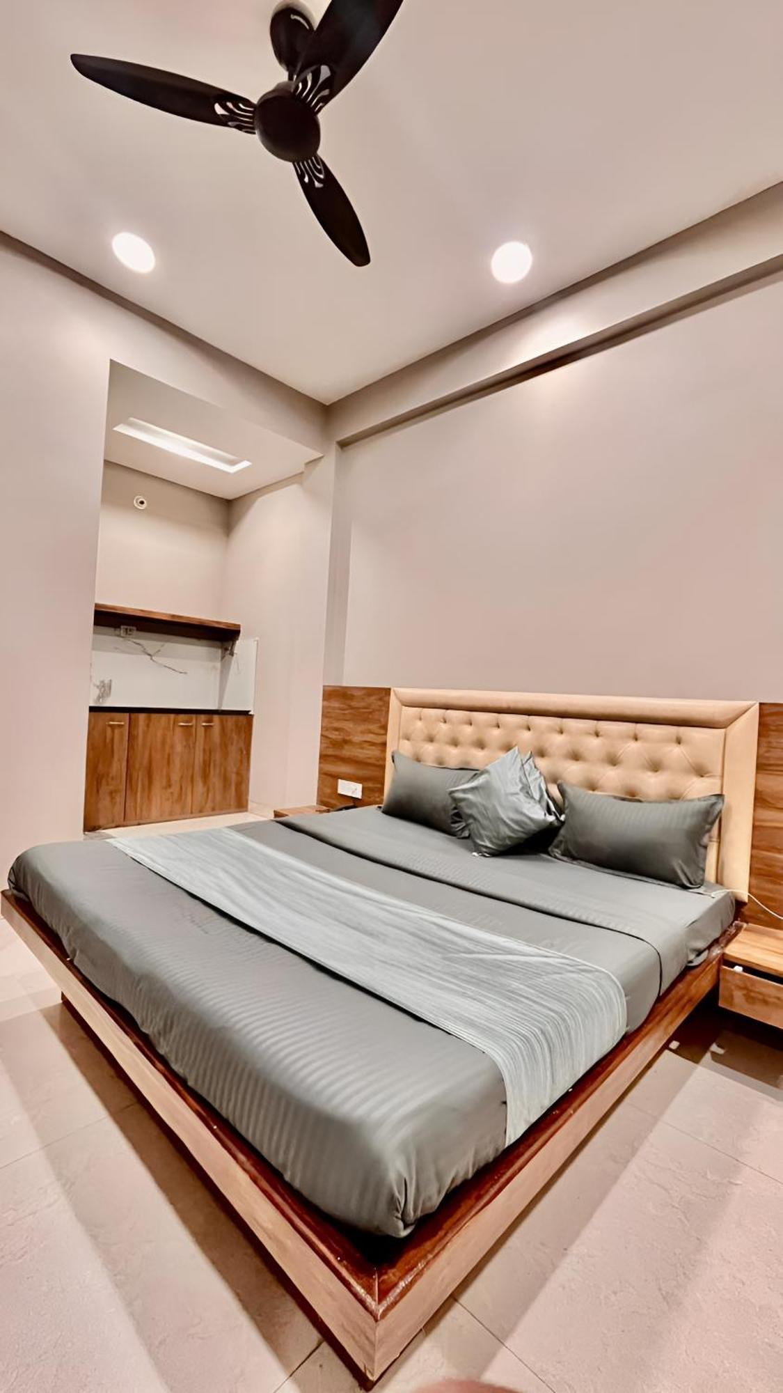 Hotel Evanka Indaur Kültér fotó